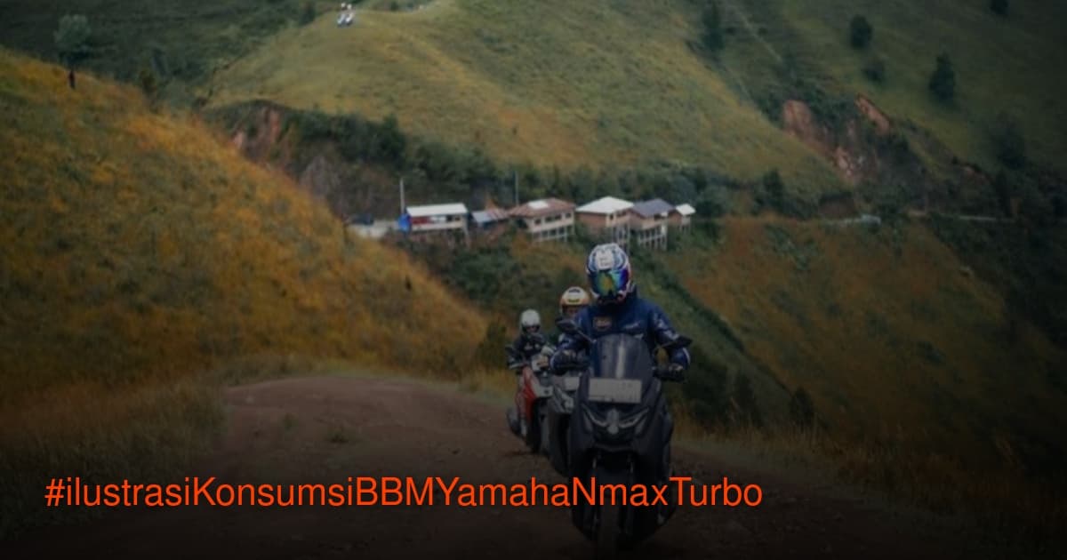 Yamaha Nmax Turbo melintasi jalan berkelok di tepian Danau Toba dalam Maxi Tour Boemi Nusantara 2026