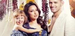 Momen Kamari anak Jennifer Coppen ikut foto prewedding sang bunda