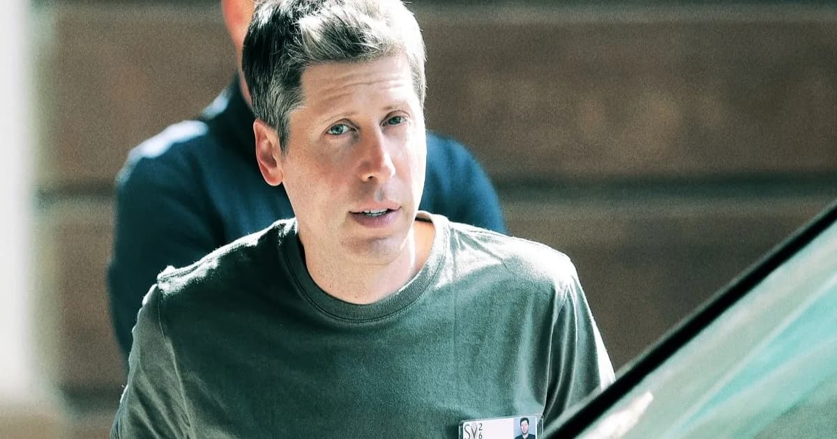 Potret Sam Altman CEO OpenAI dengan ekspresi serius