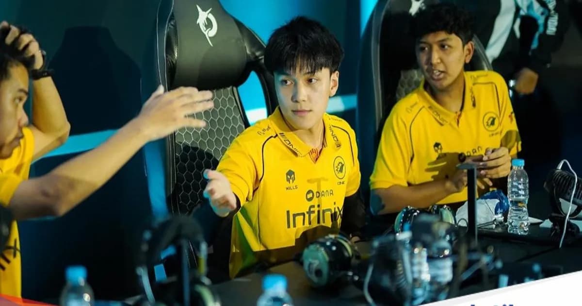 Pemain Onic Esports berfoto bersama sebelum pertandingan MSC 2026