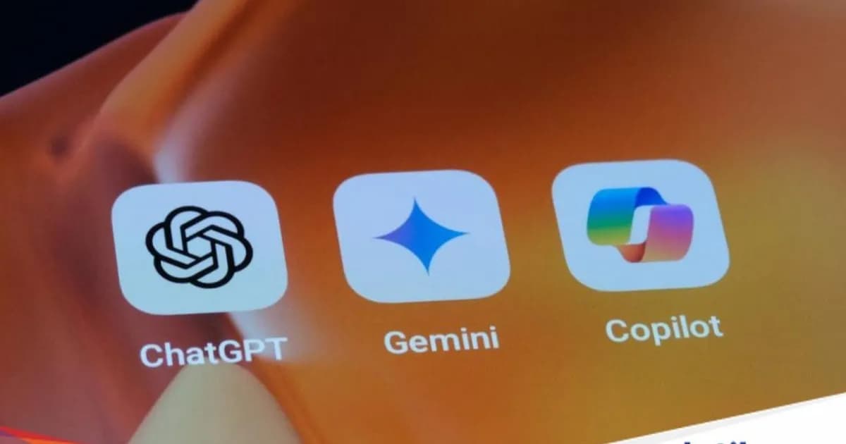 Ilustrasi aplikasi AI Google Gemini, OpenAI ChatGPT, dan Microsoft Copilot di layar ponsel