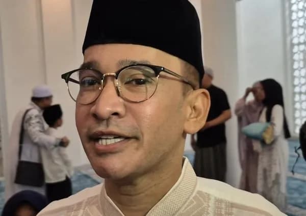 Potret presenter Ruben Onsu dengan ekspresi serius