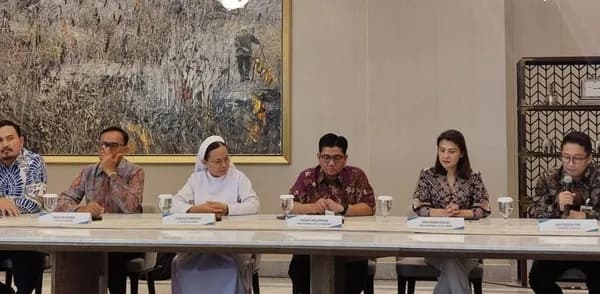 Konferensi pers pengembalian dana nasabah BNI Paroki Aek Nabara di Graha BNI