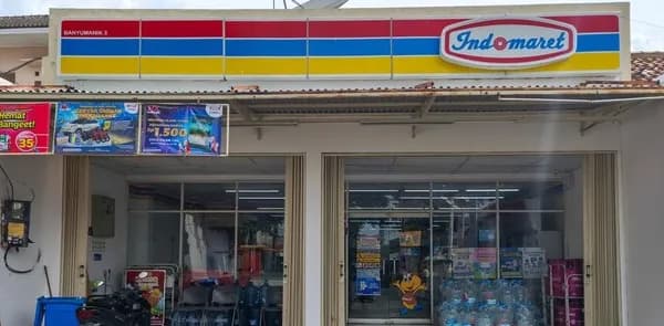 Ilustrasi gerai Indomaret yang tutup operasional