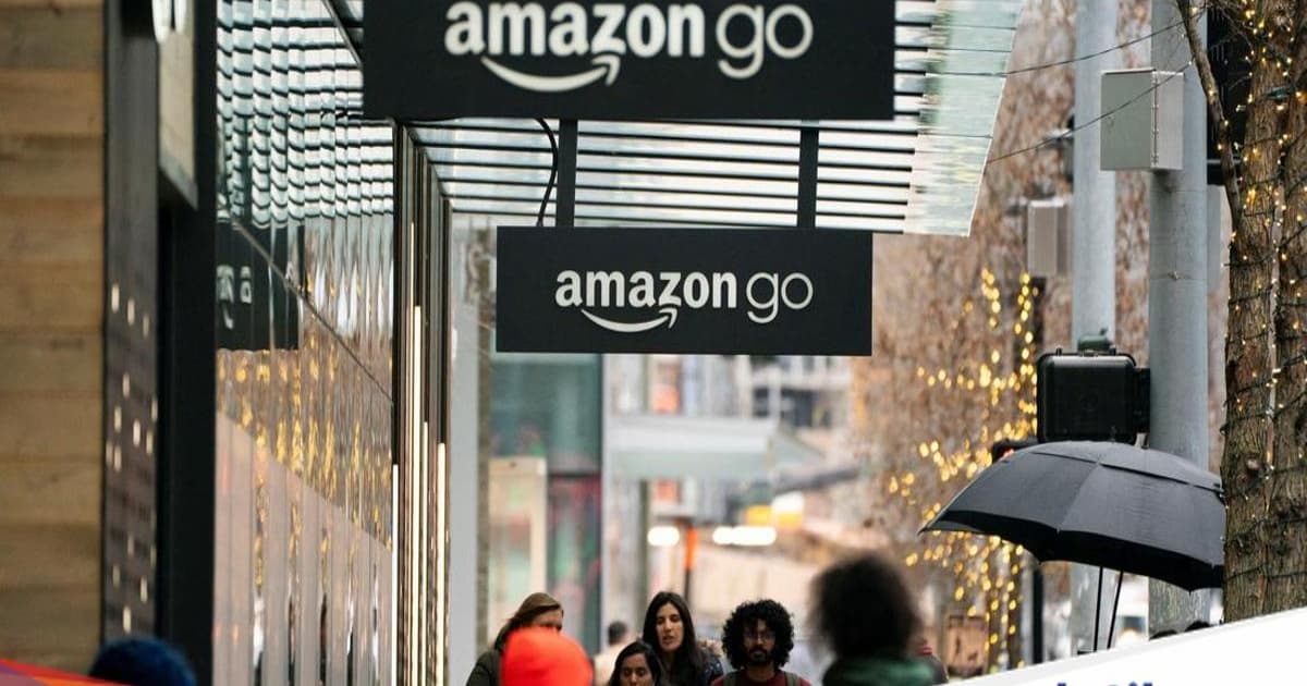 Signage Amazon Go di gedung kampus pusat Amazon di Seattle, Washington, AS, 28 Januari 2026. REUTERS/David Ryder