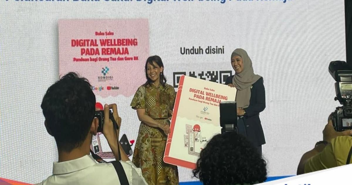 Menteri Komunikasi dan Digital Meutya Hafid saat peluncuran buku saku AKSI DIGITAL