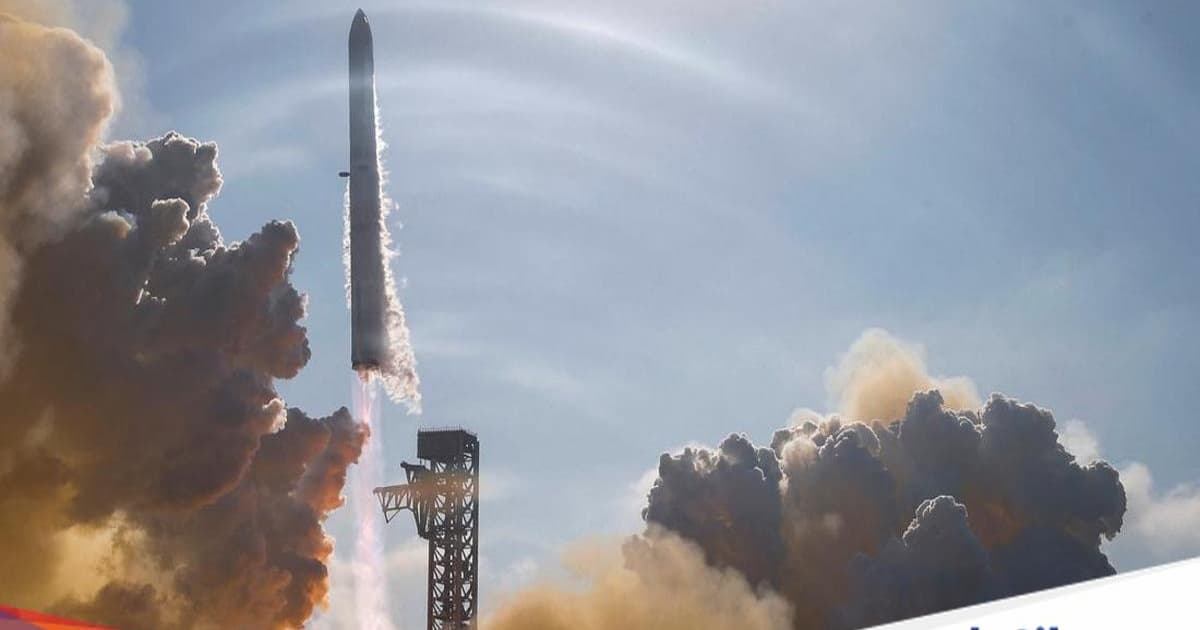Peluncuran roket SpaceX Super Heavy di Starbase Texas, menandai uji terbang ke-12 Starship pada 22 Mei 2026