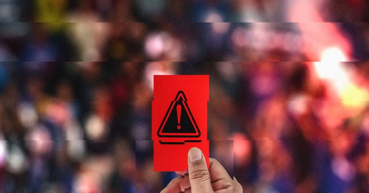 Ilustrasi penipuan siber bertema Piala Dunia 2026 dengan ikon AI dan situs web palsu.