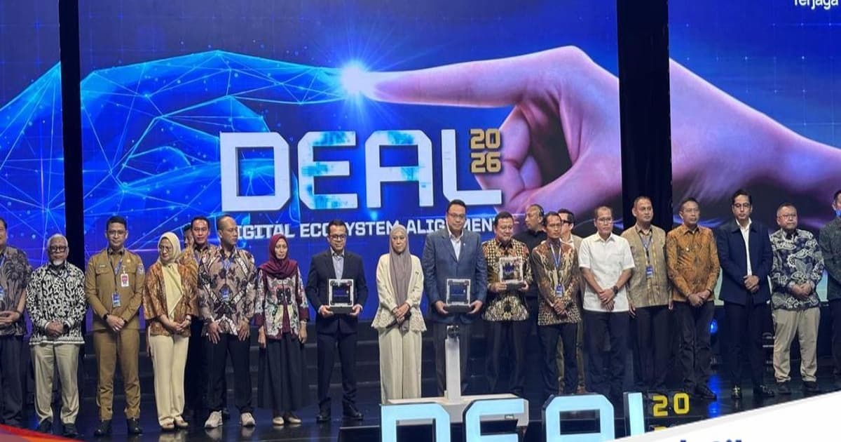 Menteri Komunikasi dan Digital Meutya Hafid saat membuka forum DEAL 2026 di Jakarta