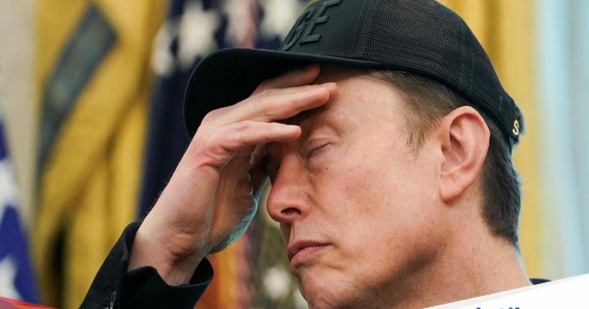 Elon Musk bereaksi saat konferensi pers bersama Presiden AS Donald Trump di Gedung Putih, Washington DC, AS, 30 Mei 2025. Foto: REUTERS/Nathan Howard