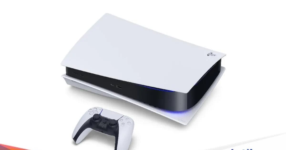 Konsol PlayStation 5 dengan latar belakang gelap dan logo PlayStation