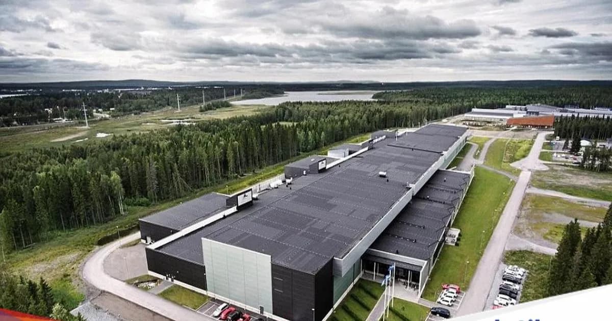 Ilustrasi data center Facebook dengan server AI yang menggunakan RAM DDR4 daur ulang
