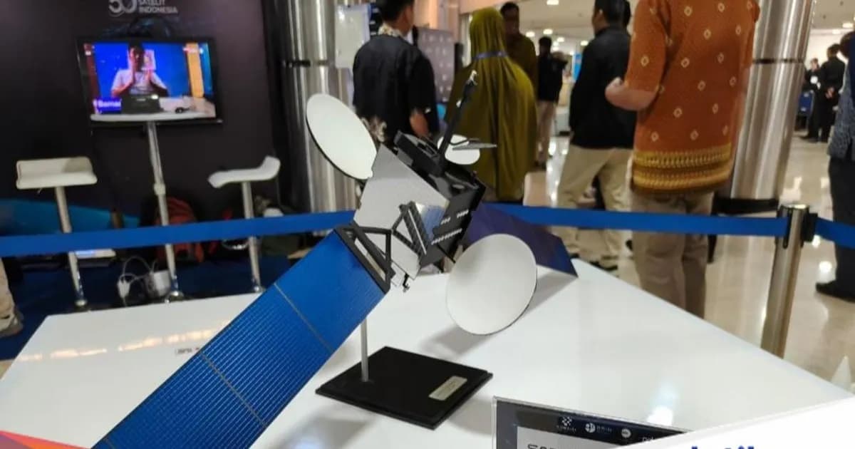 Pameran 50 Tahun Satelit Indonesia menampilkan sejarah dan masa depan industri satelit nasional.