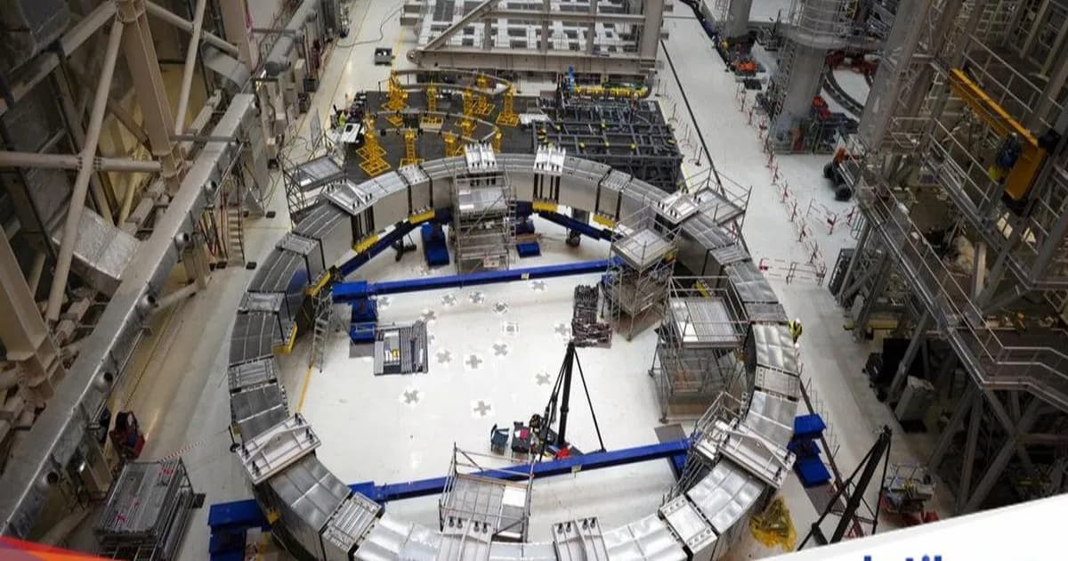Reaktor fusi nuklir China Circulation-3 atau matahari buatan China di laboratorium penelitian