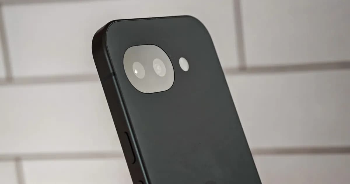 Ilustrasi render Google Pixel 11a dengan chip Tensor G6 dan modem MediaTek M90