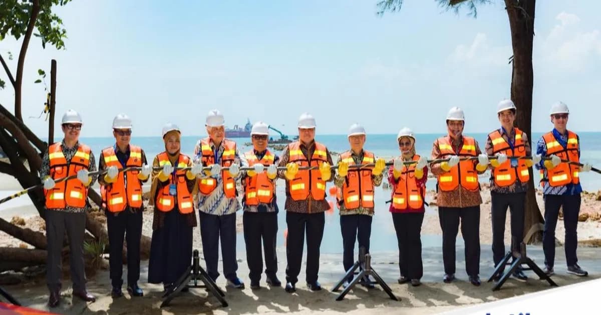 Pendaratan kabel bawah laut Nongsa Changi Cable di Nongsa Digital Park Batam