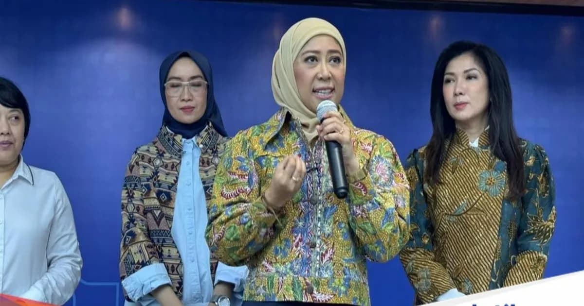 Menteri Komunikasi dan Digital Meutya Hafid memberikan pernyataan soal kasus perekaman tanpa izin di Kementerian Komdigi Jakarta